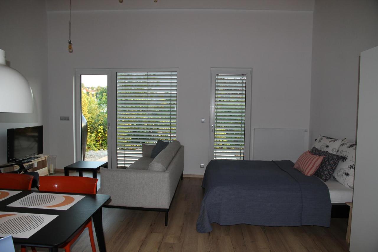 Apartmany Hluboka Nad Vltavou S Vyhledem Na Zamek Ngoại thất bức ảnh