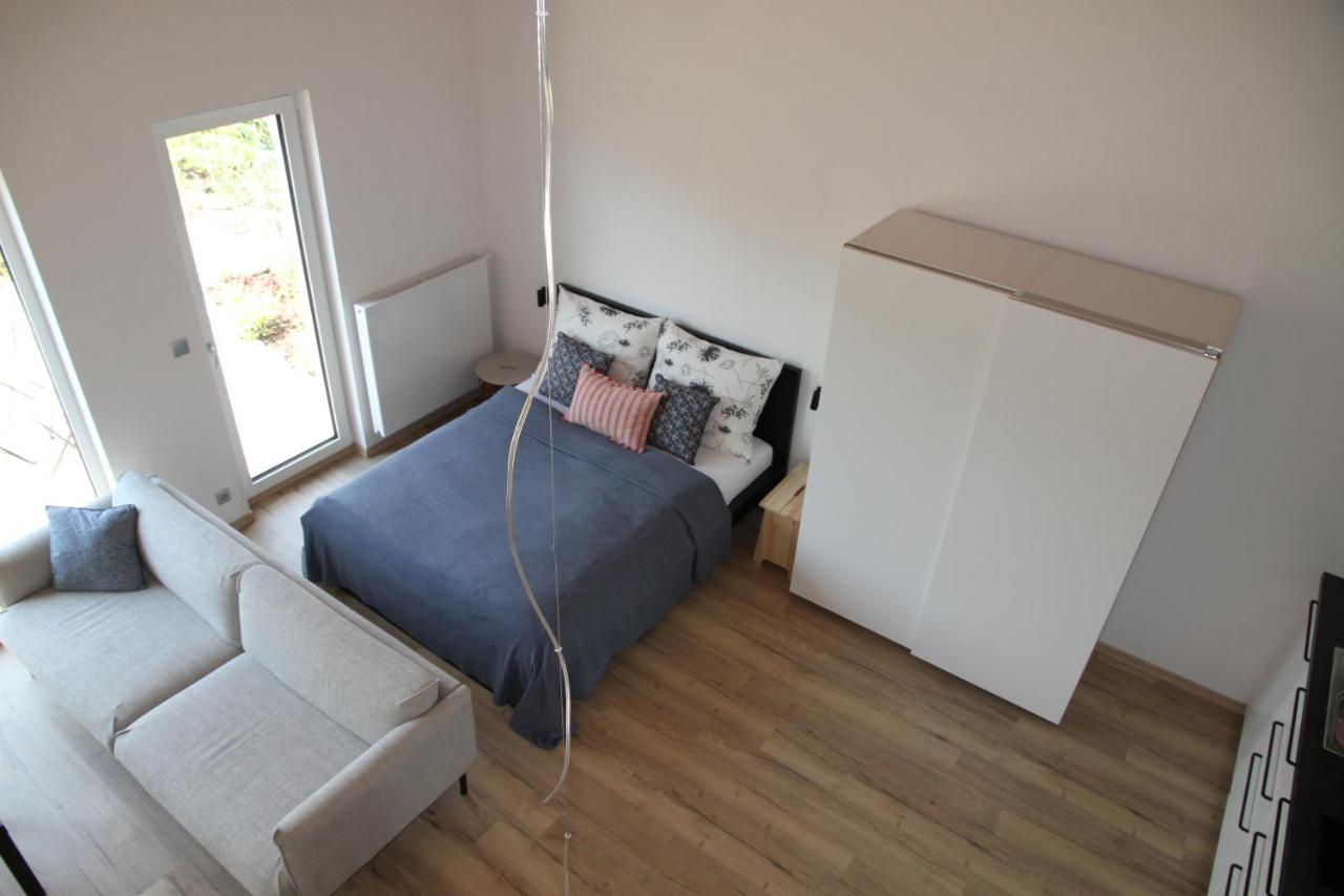 Apartmany Hluboka Nad Vltavou S Vyhledem Na Zamek Ngoại thất bức ảnh